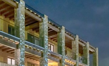 Wohnung mit Balkon, Schwimmbad und Seeblick 2