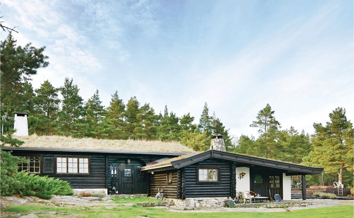 Stunning home in Hammarö with jacuzzi 1