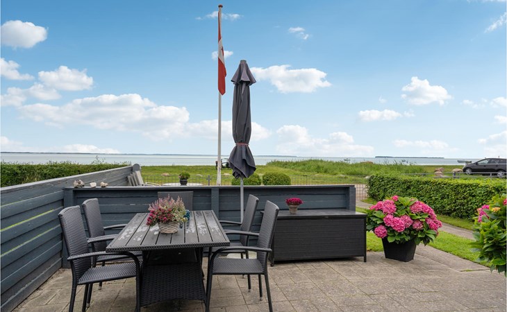 Lovely home in Bjert with kitchen 1