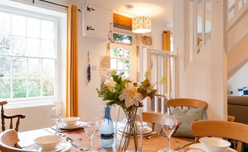 Elm Cottage 2