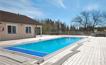 1 bedroom cozy home in Kosta 2