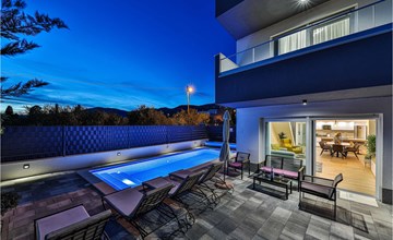 Cozy home in Kastel Stari 3