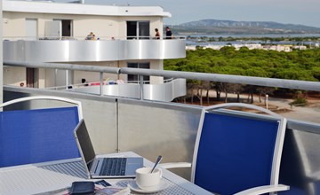 De Witte Lotus (LBR200) 2