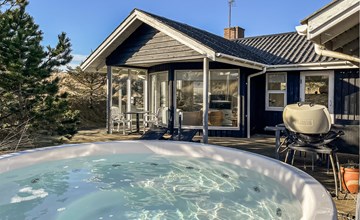 3 bedroom gorgeous home in Saltum 2