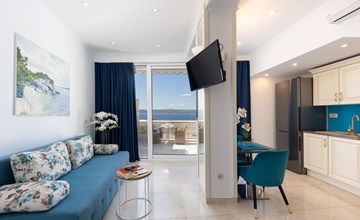 1 bedroom stunning apartment in Brela 3