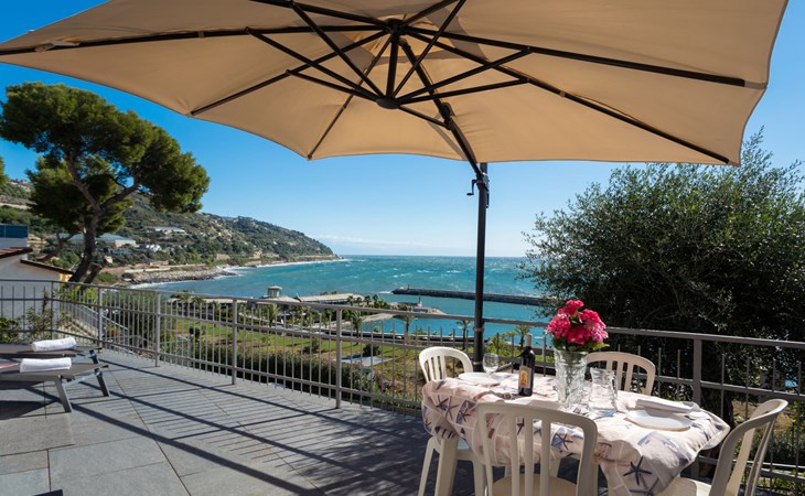 Bouganvilla (SLR402) 1