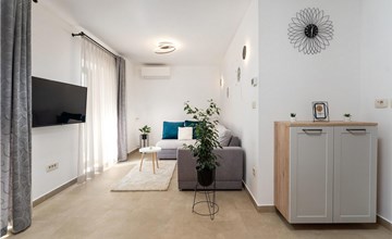 Karmela I 3