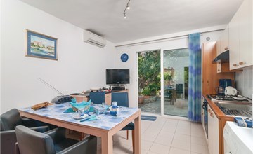 Cozy apartment in Supetar with WiFi 2