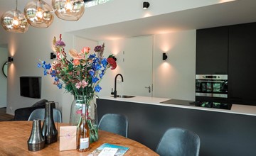 Luxuriöse Family Lodge am Wasser 3