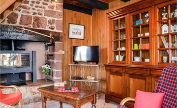 Gorgeous home in Badefols D'Ans 3