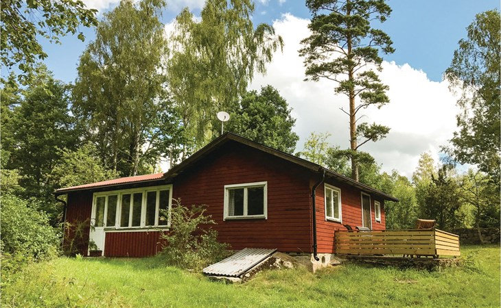 2 bedroom awesome home in Bräkne Hoby 1
