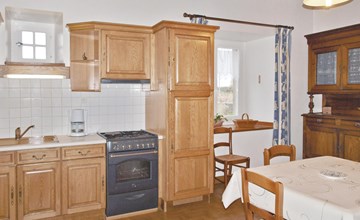2 bedroom stunning home in Kerbors 2