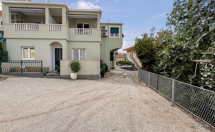 Beautiful apartment in Duce with WiFi 1