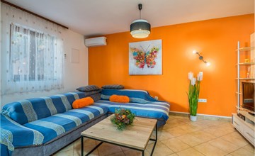 Stunning apartment in Njivice with WiFi 3