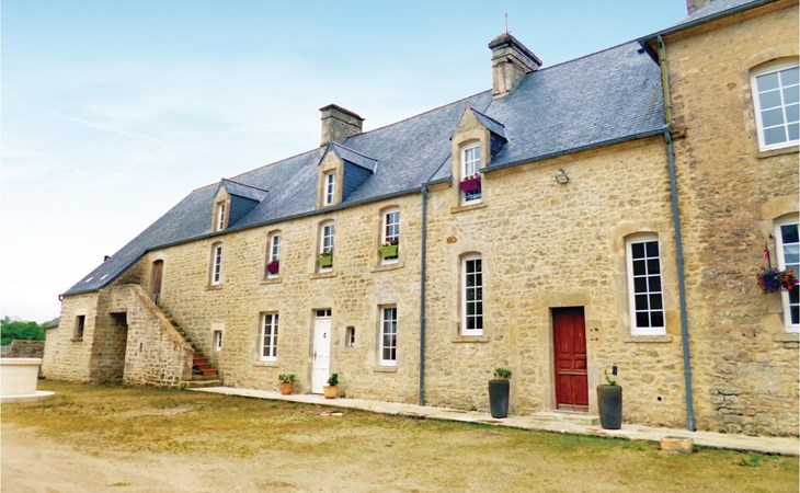 3 bedroom beautiful home in Valognes 1