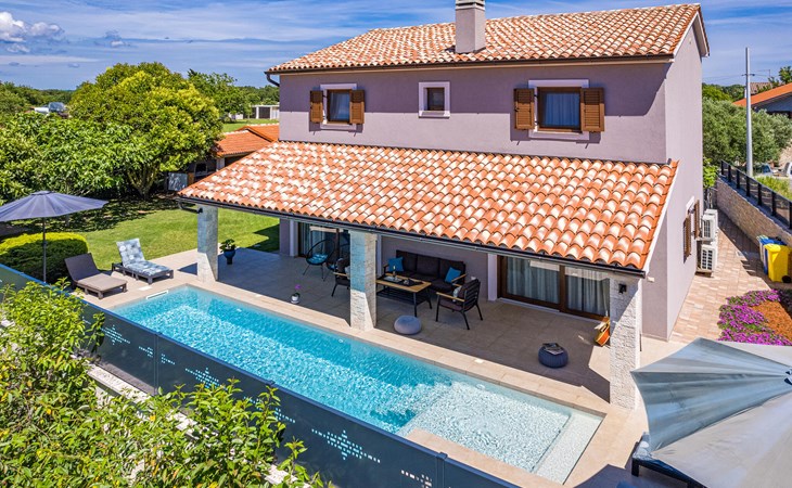 Villa Roma 1