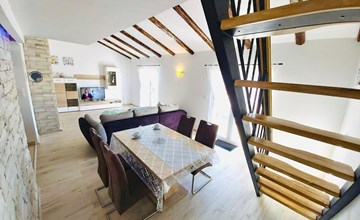 Apartment Karlo auf zwei Wohnebenen, mit Meerblick 2