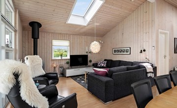 Cozy home in Tarm with WiFi 3