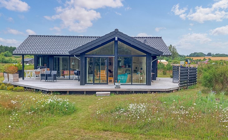 Nice home in Ejstrupholm with kitchen 1