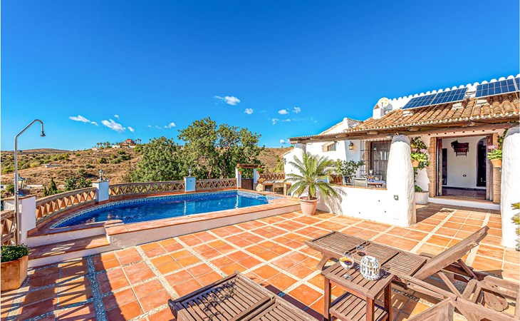 2 bedroom nice home in Mijas 1