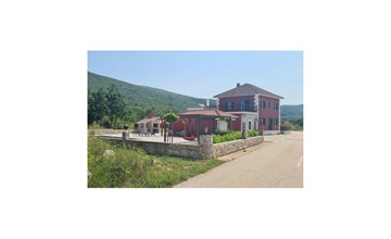 Cozy home in Slivno 3