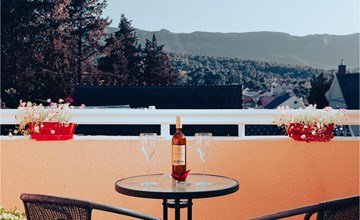 1 bedroom awesome apartment in Vrboska 2