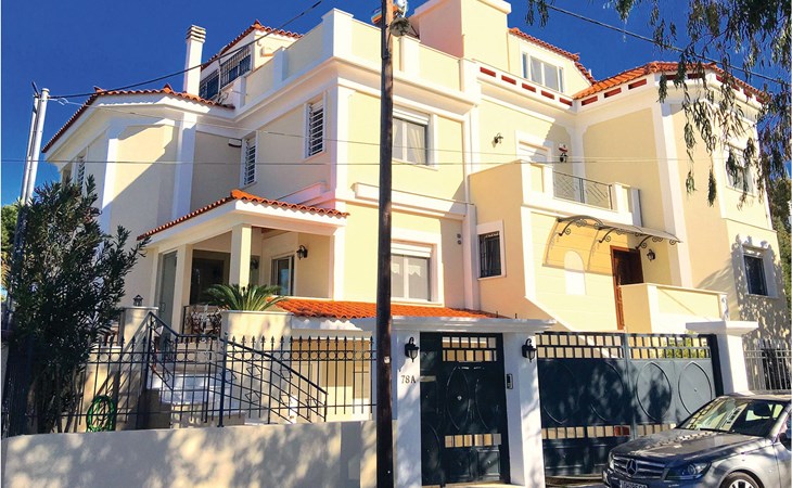 Nice home in Nea Makri with kitchen 1