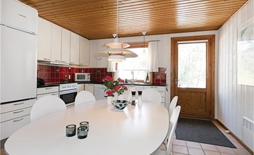 Awesome home in Nexø with kitchen 3