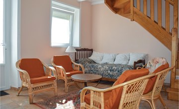 2 bedroom lovely home in Kerbors 2