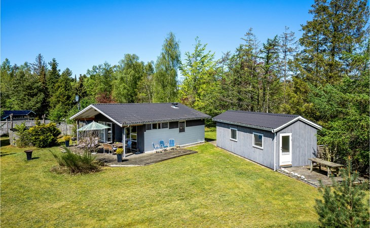 Awesome home in Højby with kitchen 1