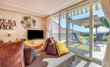 3 bedroom stunning home in Lazise 3