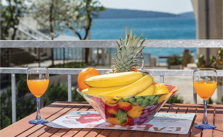 Amazing apartment in Kastel Kambelovac 1