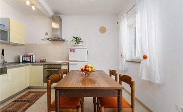 Amazing home in Novigrad 3