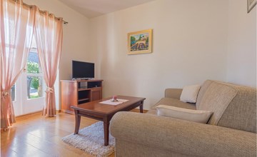 Beautiful home in Drinovci 3