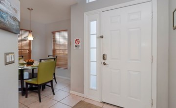 Villa mit 6 Schlafzimmern und atemberaubendem Seeblick 2