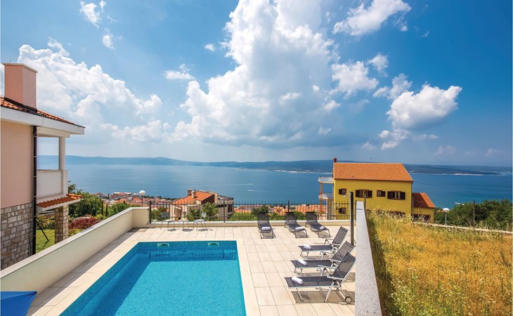 Nice apartment in Crikvenica 1