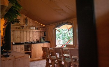 Luxury Canvas Lodge 1 2