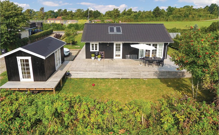 Amazing home in Sydals with kitchen 1