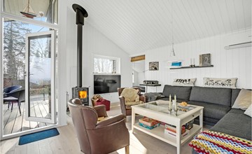 Beautiful home in Juelsminde with WiFi 3