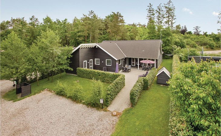 Awesome home in Ebeltoft with WiFi 1