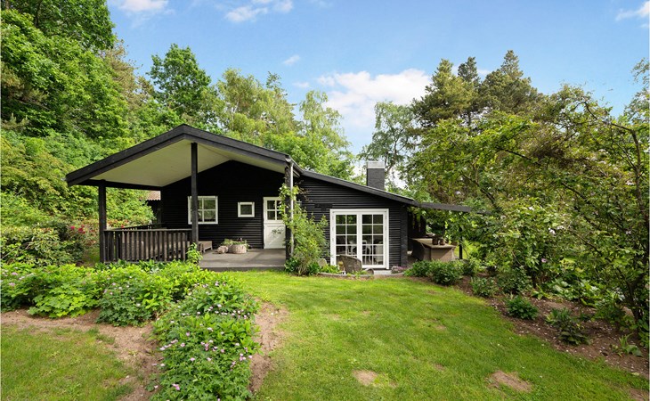 4 bedroom amazing home in Knebel 1