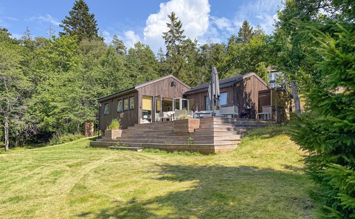 2 bedroom beautiful home in Gressvik 1