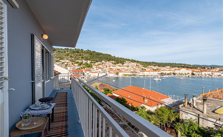 2 bedroom lovely apartment in Vela Luka 1