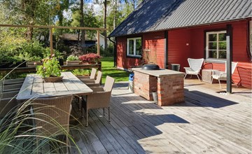Lovely home in Höllviken with kitchen 2