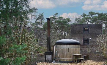 Tiny House 4 Hottub 2