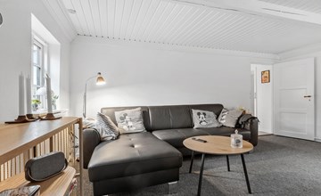 4 bedroom awesome home in Grenaa 2