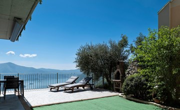 Mantegna - garten mit seeblick und schwimmbad 2