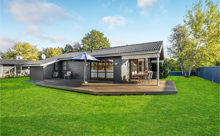 Gorgeous home in Slagelse with kitchen 1