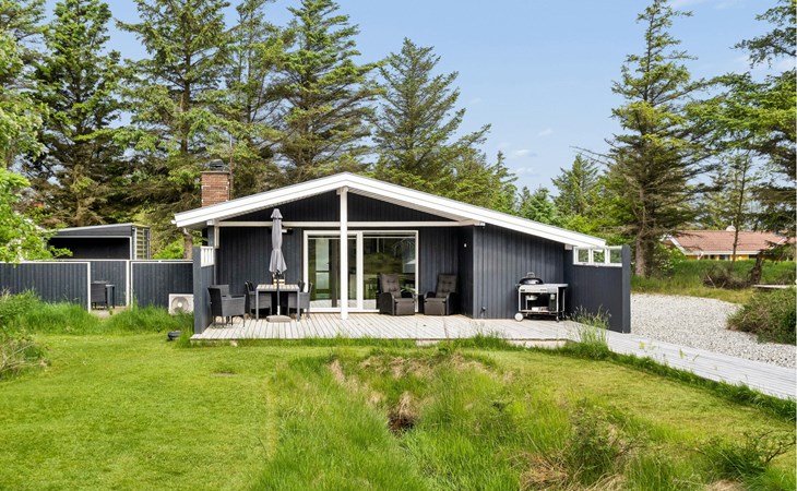 4 bedroom lovely home in Thisted 1