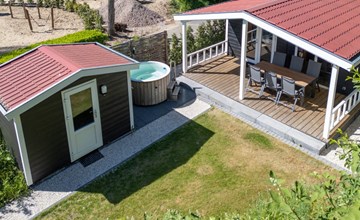 Family Lodge with hot tub | 6 persons 2